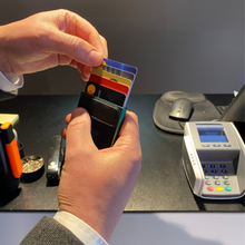 Lade das Bild in den Galerie-Viewer, Money-Etui – platzsparend, handlich (30% Rabatt)
